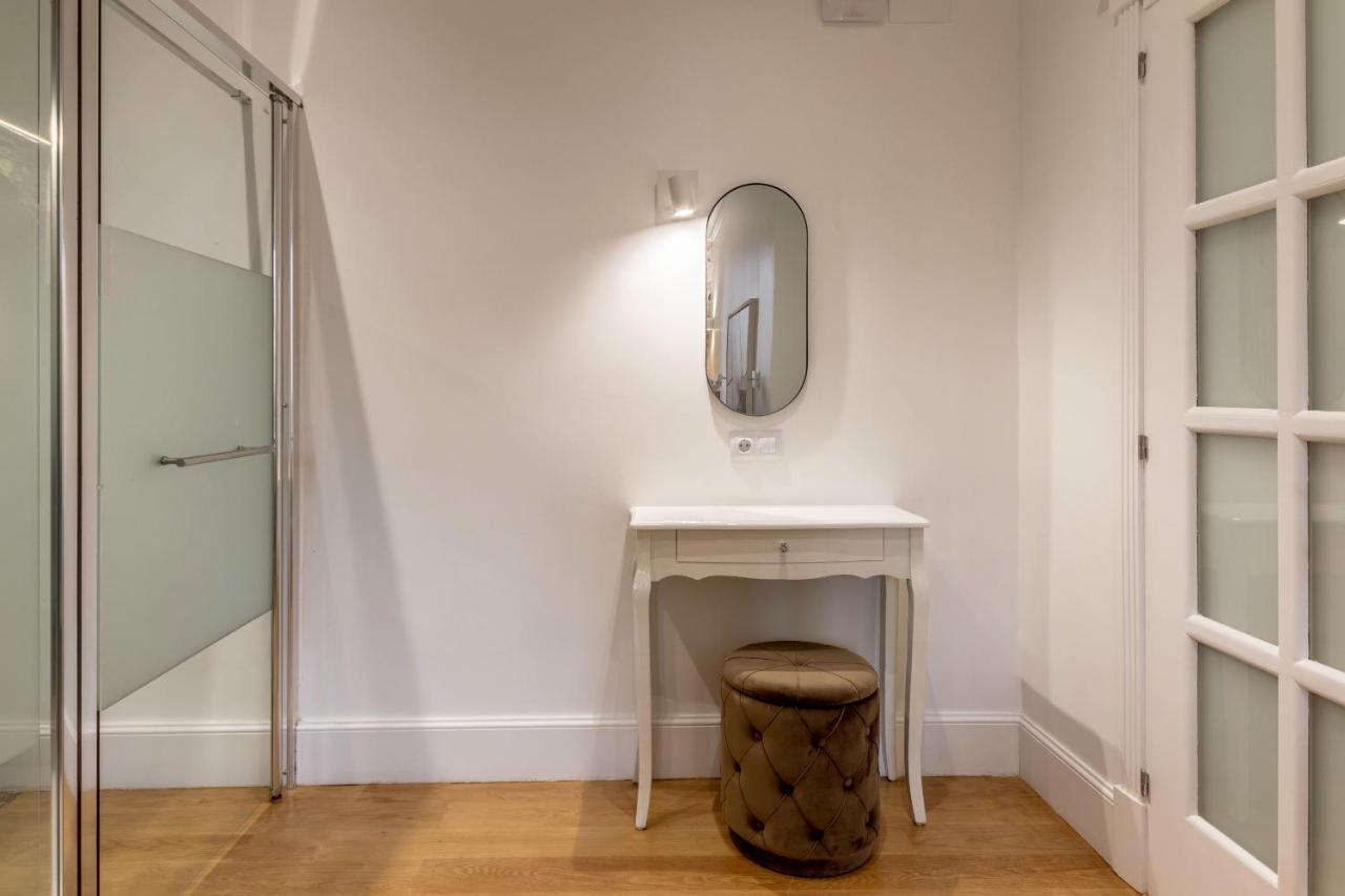 Habitaciones Apartamento B&B Plaza Nueva 8 บิลเบา ภายนอก รูปภาพ